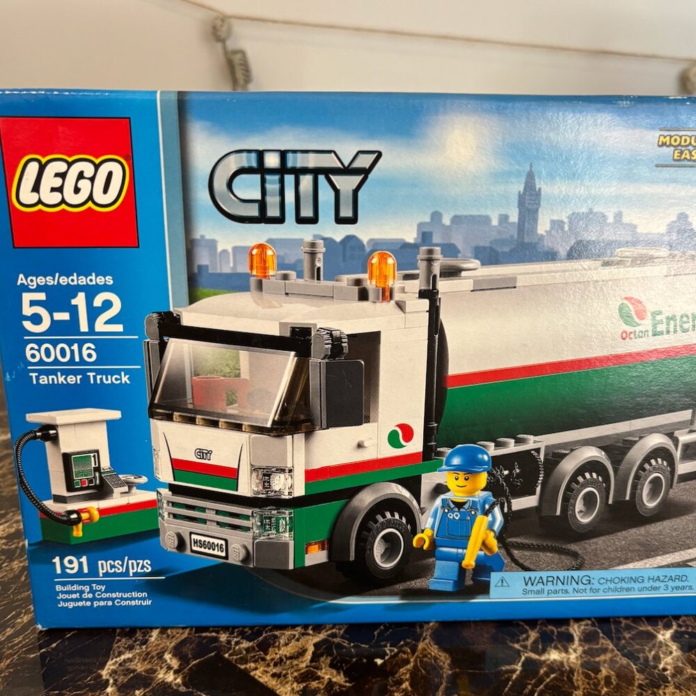 LEGO City Tanker Truck 60016